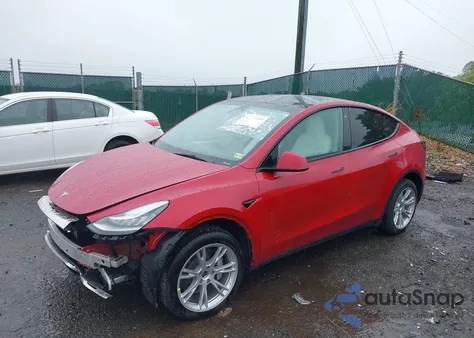 2023 Tesla Model Y Awd/Long Range Dual Motor All-Wheel Drive from USA, damaged, VIN 7SAYGDEE5PA111262